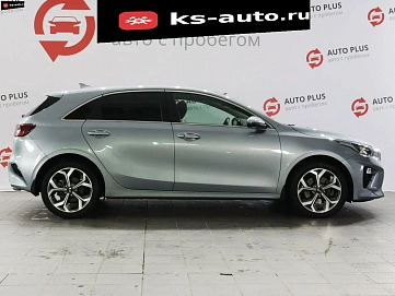 Kia Ceed, 2021г, передний привод, робот