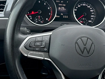 Volkswagen Tiguan, 2021г, полный привод, робот