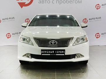 Toyota Camry, 2014г, передний привод, автомат