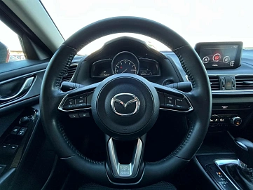 Mazda 3, 2019г, передний привод, автомат