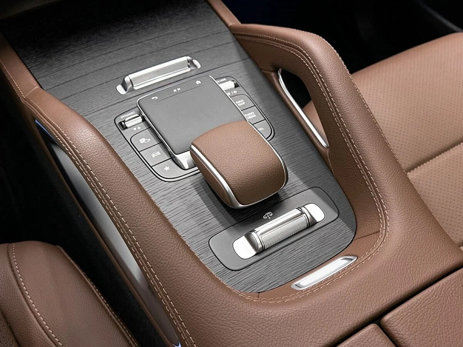 Mercedes-Benz GLS, 2024г., полный привод, автомат