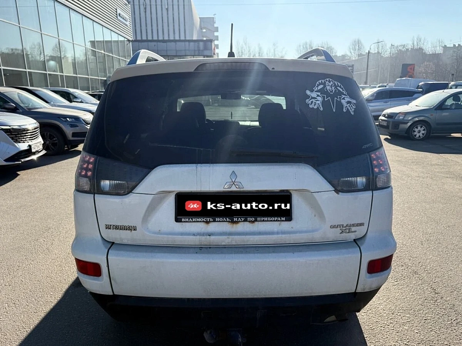 Mitsubishi Outlander, 2010г., полный привод, вариатор