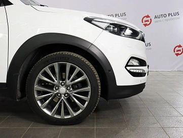 Hyundai Tucson, 2015г, полный привод, робот