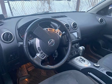 Nissan Qashqai, 2012г, передний привод, вариатор