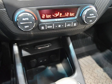 Kia Cerato, 2013г, передний привод, автомат