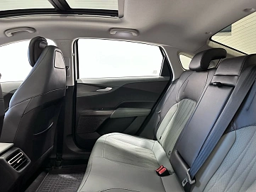 Changan Lamore, 2023г, передний привод, робот