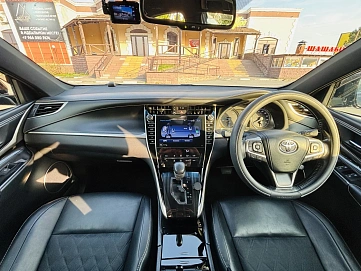 Toyota Harrier, 2019г, полный привод, вариатор