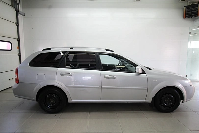 Chevrolet Lacetti, 2012г, передний привод, механика