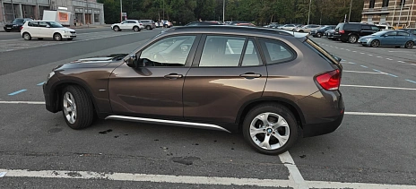BMW X1, 2011г, задний привод, автомат