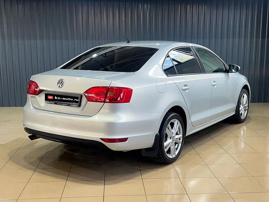Volkswagen Jetta, 2014г., передний привод, автомат