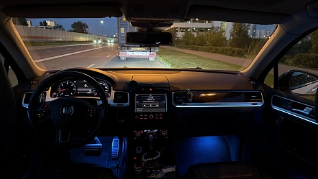 Volkswagen Touareg, 2011г, полный привод, автомат