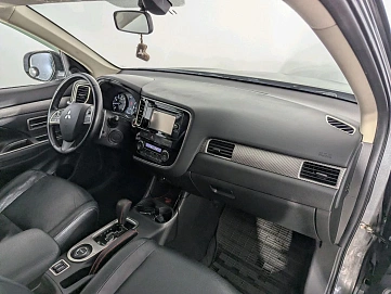 Mitsubishi Outlander, 2013г, полный привод, вариатор
