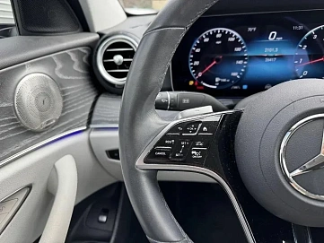Mercedes-Benz E-Класс, 2022г, задний привод, автомат