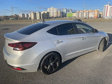 Hyundai Elantra, 2019г, передний привод, автомат