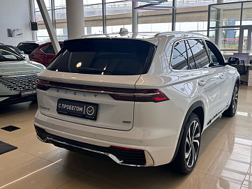 Geely Monjaro, 2023г, передний привод, автомат