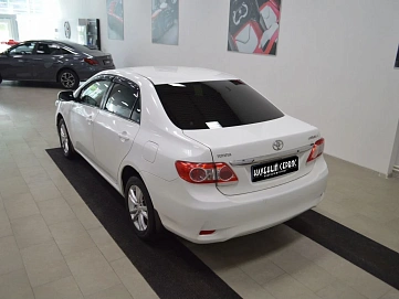 Toyota Corolla, 2012г, передний привод, механика