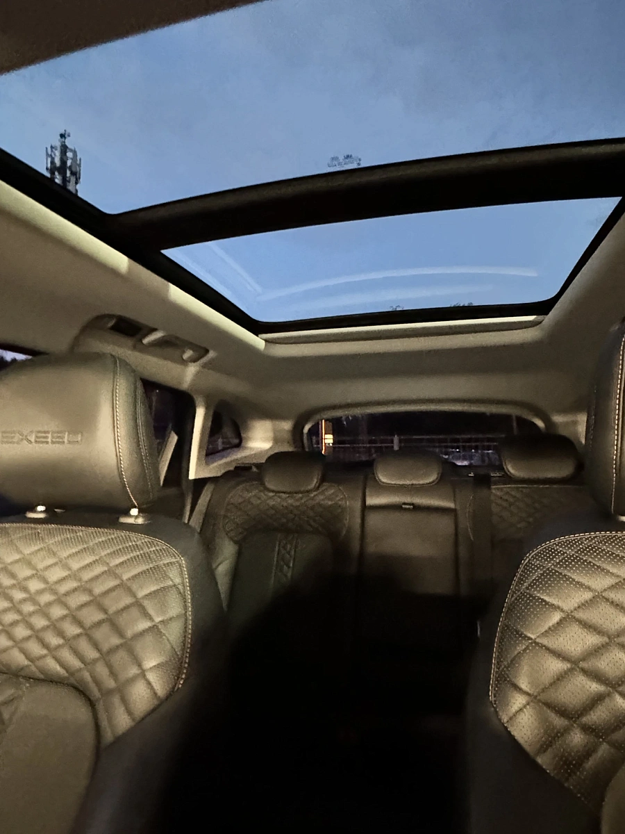 Exeed TXL, 2022г., полный привод, робот