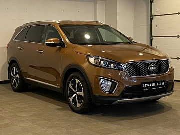 Kia Sorento, 2015г, передний привод, автомат