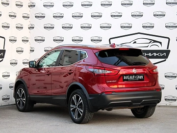 Nissan Qashqai, 2020г, передний привод, вариатор