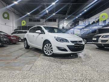 Opel Astra, 2014г, передний привод, автомат