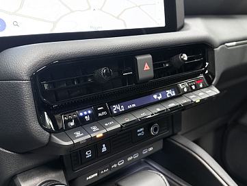 Toyota Land Cruiser Prado, 2024г, полный привод, автомат