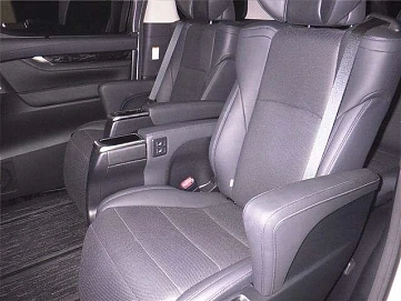 Toyota Alphard, 2022г, передний привод, вариатор