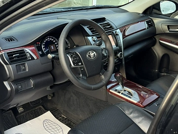 Toyota Camry, 2012г, передний привод, автомат