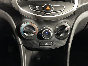 Hyundai Solaris, 2011г, передний привод, механика