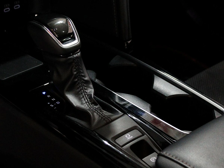 Toyota Camry, 2024г., передний привод, вариатор