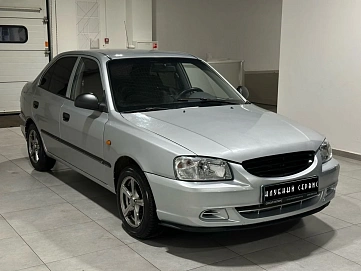 Hyundai Accent, 2004г, передний привод, механика