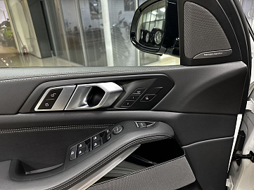BMW X5, 2024г, полный привод, автомат