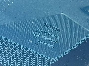 Toyota RAV4, 2021г, передний привод, вариатор