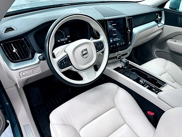 Volvo XC60, 2018г, полный привод, автомат