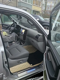 Toyota Land Cruiser, 2006г, полный привод, автомат