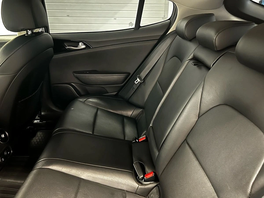 Kia Stinger, 2019г., передний привод, автомат