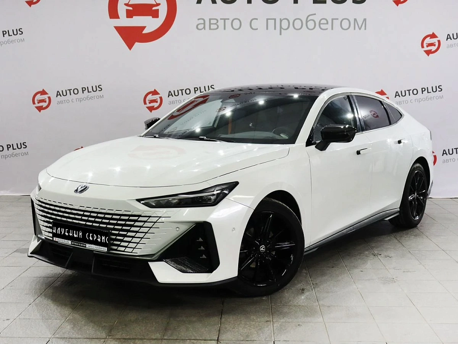 Changan UNI-V, 2023г., передний привод, робот