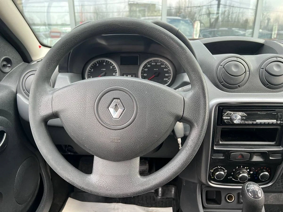 Renault Duster, 2013г., передний привод, механика