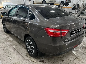 Lada (ВАЗ) Vesta, 2018г, передний привод, механика