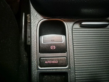 Volkswagen Tiguan, 2012г, полный привод, автомат