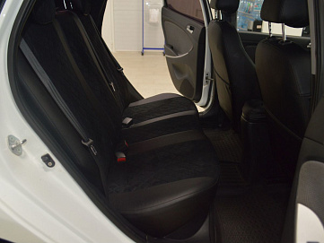 Hyundai Solaris, 2012г, передний привод, автомат