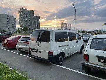 Volkswagen Transporter, 2002г, передний привод, механика