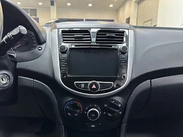 Hyundai Solaris, 2014г, передний привод, автомат