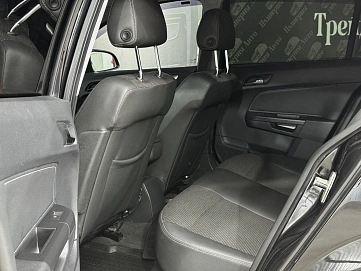 Opel Astra, 2012г, передний привод, механика