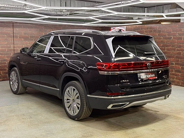 Volkswagen Teramont, 2023г, полный привод, робот