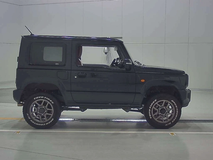 Suzuki Jimny, 2022г., полный привод, механика