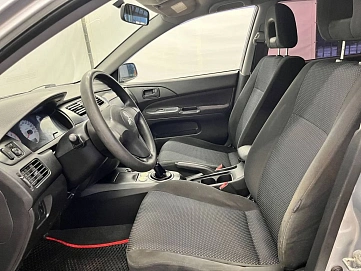 Mitsubishi Lancer, 2007г, передний привод, механика