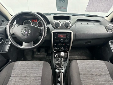 Renault Duster, 2014г, полный привод, механика