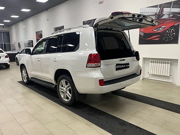 Toyota Land Cruiser, 2011г, полный привод, автомат