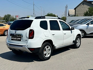 Renault Duster, 2015г, полный привод, автомат