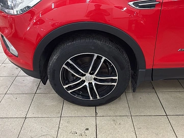 Ford Kuga, 2017г., полный привод, автомат